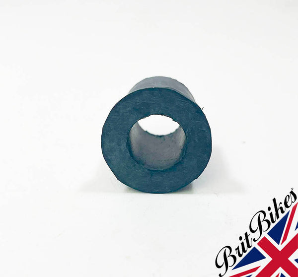 Wassell Rubber Mounting Bush – For Triumph Trident Tank & Instruments – 82-9351 / 97-4588 – UK Made