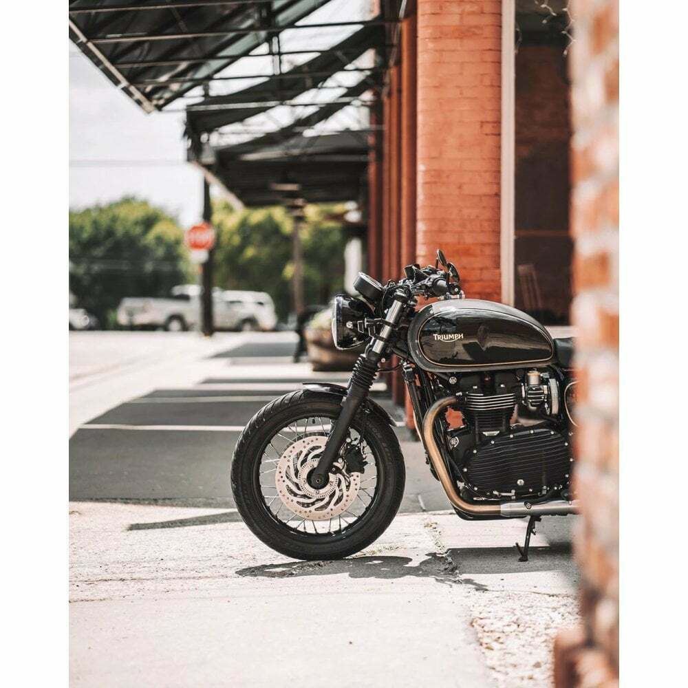 Motone Ribbed Clutch Cover Black - Triumph Bonneville T100 T120 Bobber Thruxton