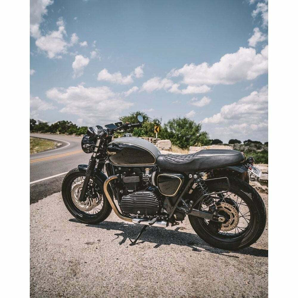 Motone Ribbed Clutch Cover Black - Triumph Bonneville T100 T120 Bobber Thruxton