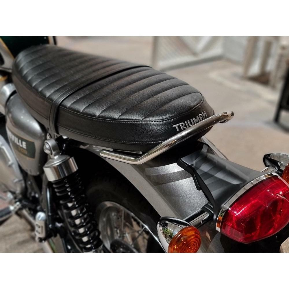 MOTONE PASSENGER GRAB RAIL - TRIUMPH STREET TWIN SCRAMBLER T100 T120 POLISHED
